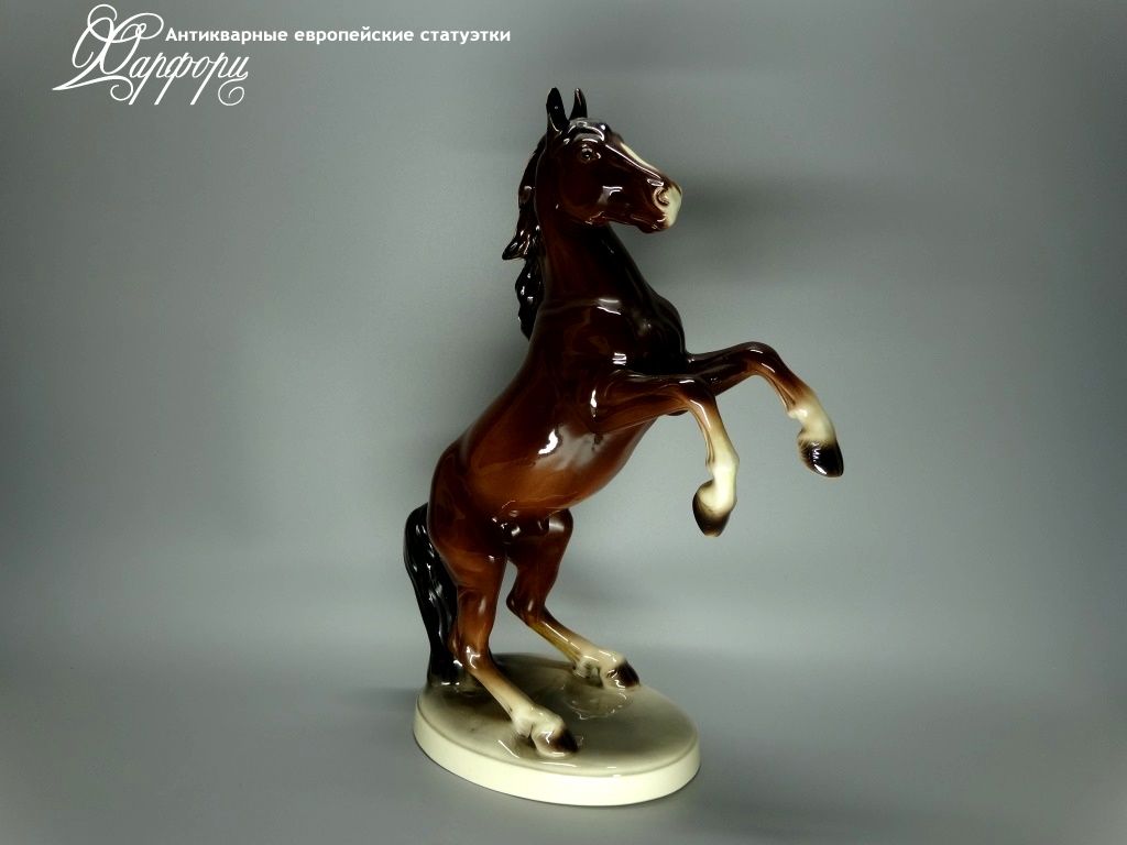 Купить фарфоровые статуэтки Katzhutte, Конь на дыбах, Германия